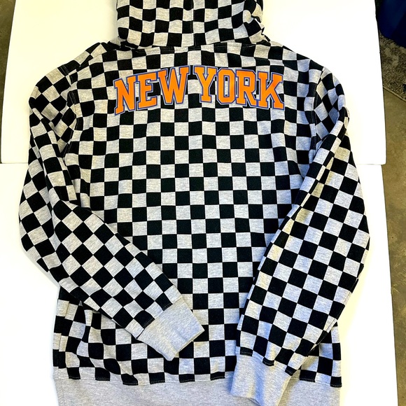 MEN’S NBA New York Knicks Checkered Rare HOODIE Large - Picture 5 of 6
